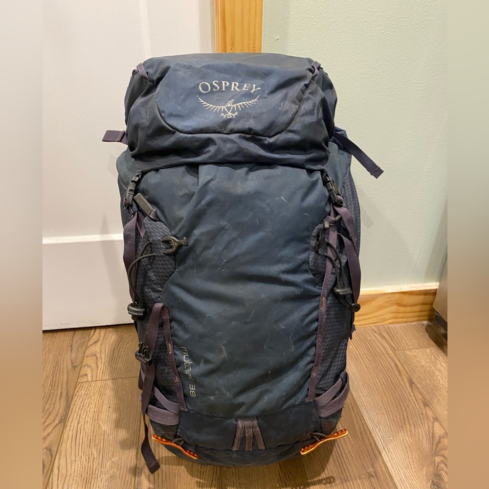 Osprey Mutant 38 L ice climbing / alpine backpack S/M